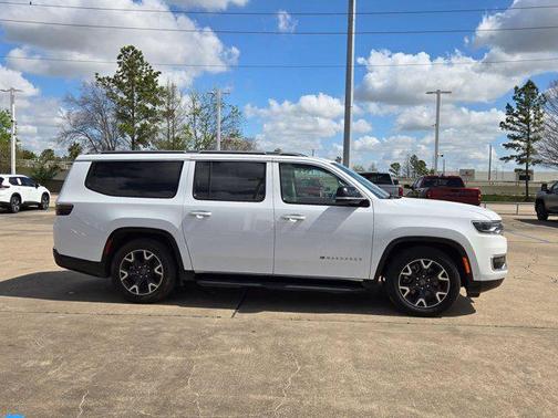 Bright White Clearcoat 2024 Jeep Wagoneer L Series III 4x4