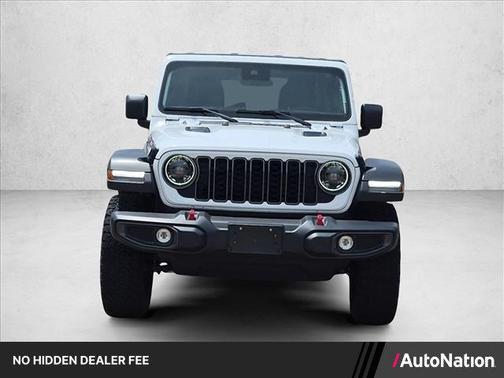 Bright White Clearcoat 2025 Jeep Wrangler Rubicon