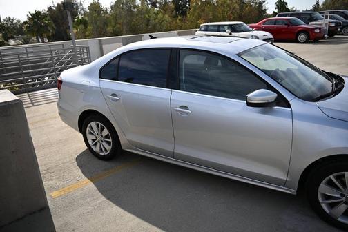 Reflex Silver Metallic 2016 Volkswagen Jetta 1.4T SE w/ Connectivity