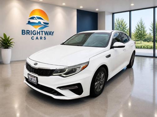 Snow White Pearl 2019 Kia Optima LX