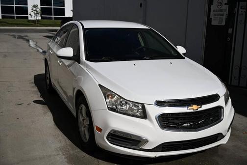 Summit White 2016 Chevrolet Cruze Limited 1LT
