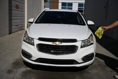 Summit White 2016 Chevrolet Cruze Limited 1LT