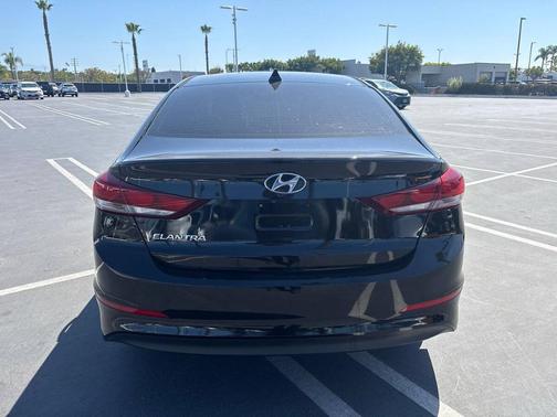 Phantom Black 2017 Hyundai ELANTRA SE