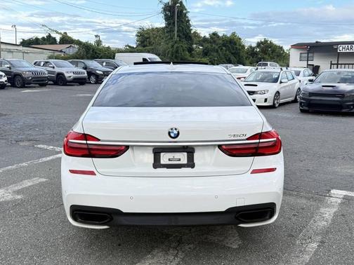 2019 BMW 750 I