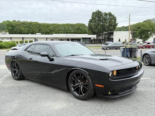 2017 Dodge Challenger SXT