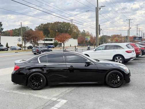 2012 INFINITI G37 Sport