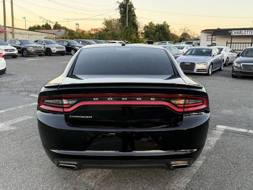 2015 Dodge Charger SE