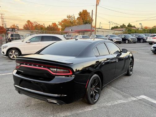 2015 Dodge Charger SE