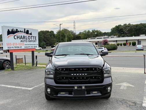 Brilliant Black Crystal Pearlcoat 2019 RAM 1500 Big Horn