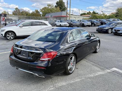 2017 Mercedes-Benz E-Class E 300 4dr Sedan