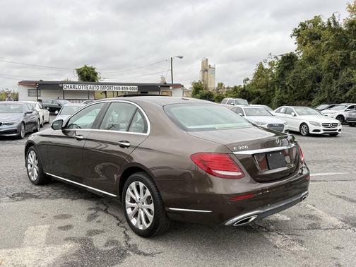 2017 Mercedes-Benz E-Class 4MATIC