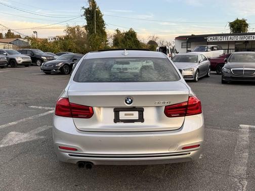 2017 BMW 330 330i 4dr Sedan