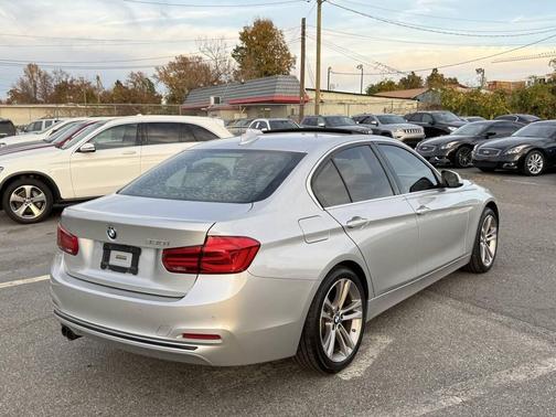 2017 BMW 330 330i 4dr Sedan