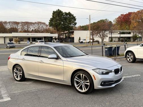 2017 BMW 330 330i 4dr Sedan