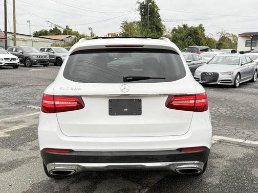 2019 Mercedes-Benz GLC 300 Base