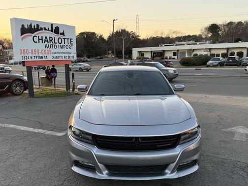 2018 Dodge Charger SXT Plus