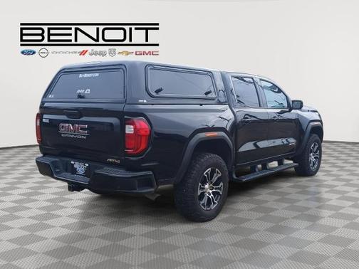 2024 GMC Canyon AT4