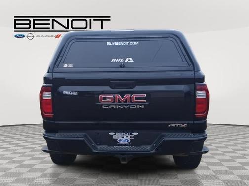 2024 GMC Canyon AT4