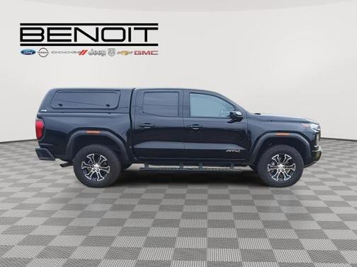 2024 GMC Canyon AT4