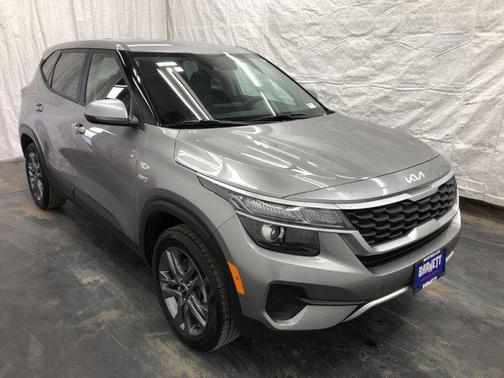 Steel Gray 2023 Kia Seltos LX
