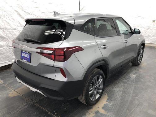 Steel Gray 2023 Kia Seltos LX