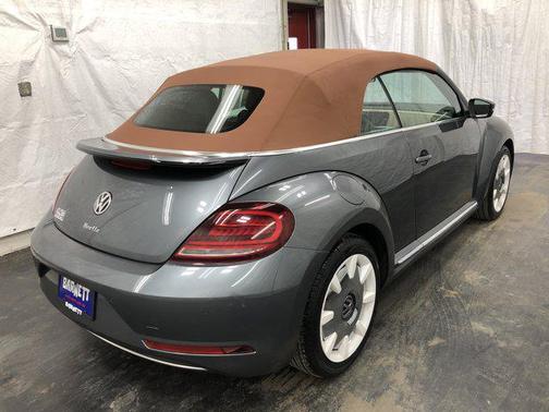 2019 Volkswagen Beetle 2.0T SE