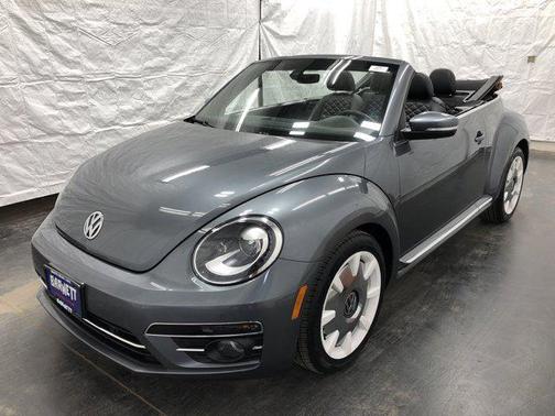 2019 Volkswagen Beetle 2.0T SE