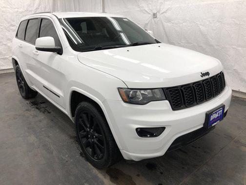 2017 Jeep Grand Cherokee Altitude