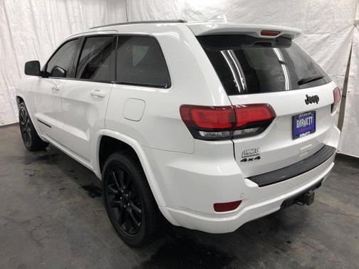 2017 Jeep Grand Cherokee Altitude