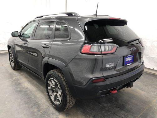 Granite Crystal Metallic Clearcoat 2021 Jeep Cherokee Trailhawk