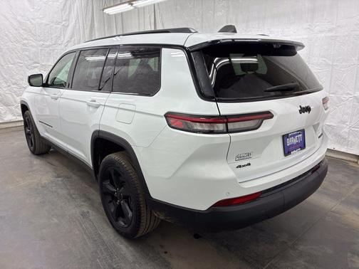 Bright White Clearcoat 2024 Jeep Grand Cherokee L Limited