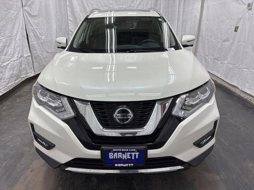 Pearl White Tricoat 2019 Nissan Rogue SL