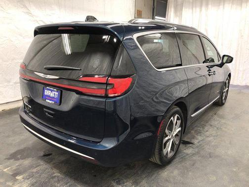 Fathom Blue Pearlcoat 2024 Chrysler Pacifica L