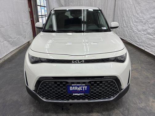 Snow White Pearl 2023 Kia Soul EX