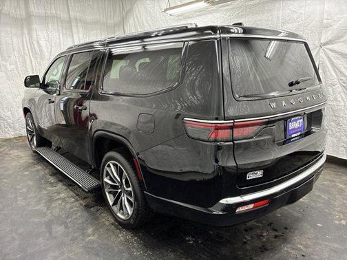 Diamond Black Crystal Pearlcoat 2024 Jeep Wagoneer L Series III 4x4