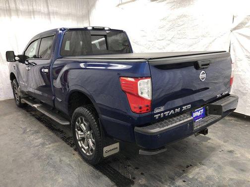 2017 Nissan Titan XD SL