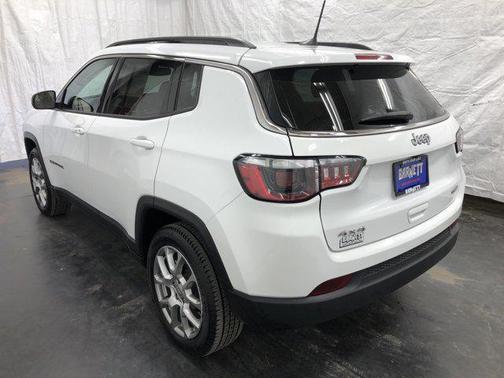 2022 Jeep Compass Latitude Lux