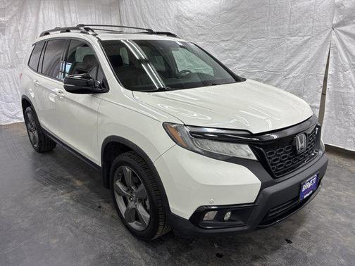 White Diamond Pearl 2019 Honda Passport Elite