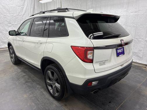White Diamond Pearl 2019 Honda Passport Elite