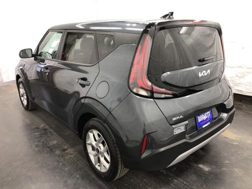 Gravity Gray 2023 Kia Soul S