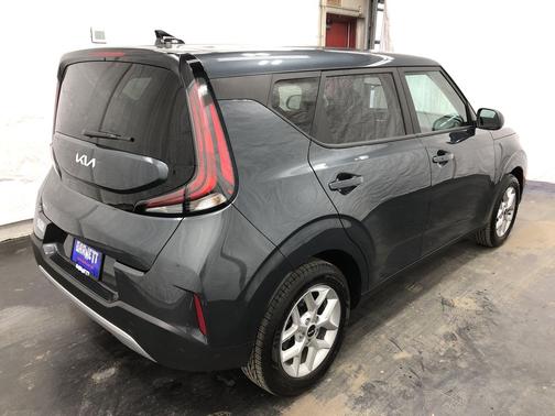 Gravity Gray 2023 Kia Soul S