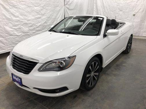 Bright White Clearcoat 2013 Chrysler 200 S