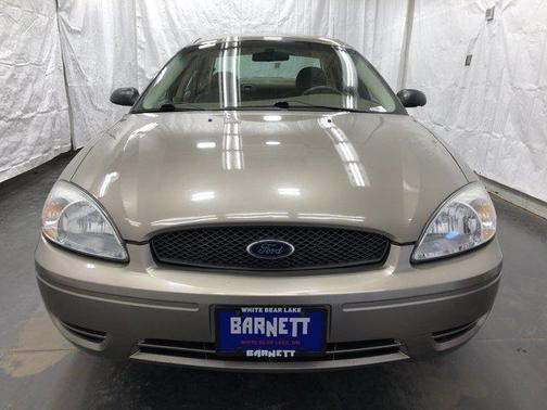 2006 Ford Taurus SE