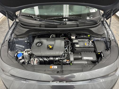 Gravity Gray 2023 Kia Soul LX