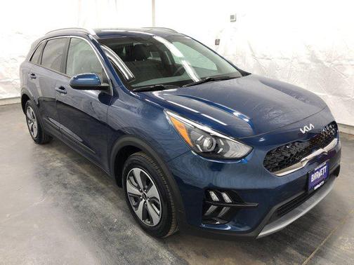 2022 Kia Niro LX