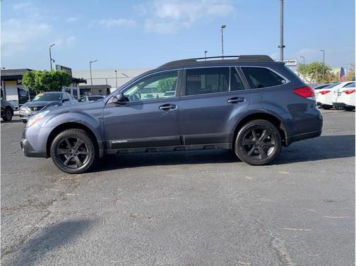 Photo 2 of 25 of 2014 Subaru Outback 2.5i Limited