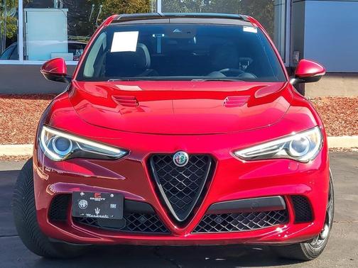 2019 Alfa Romeo Stelvio Quadrifoglio