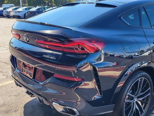 2023 BMW X6 xDrive40i