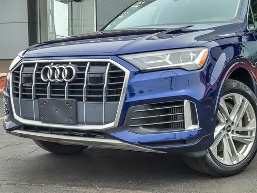 2022 Audi Q7 55 Premium Plus