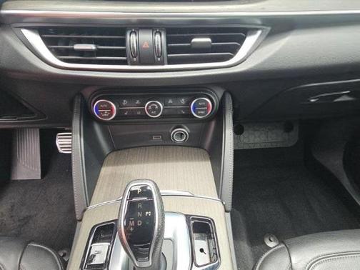 2022 Alfa Romeo Stelvio Ti